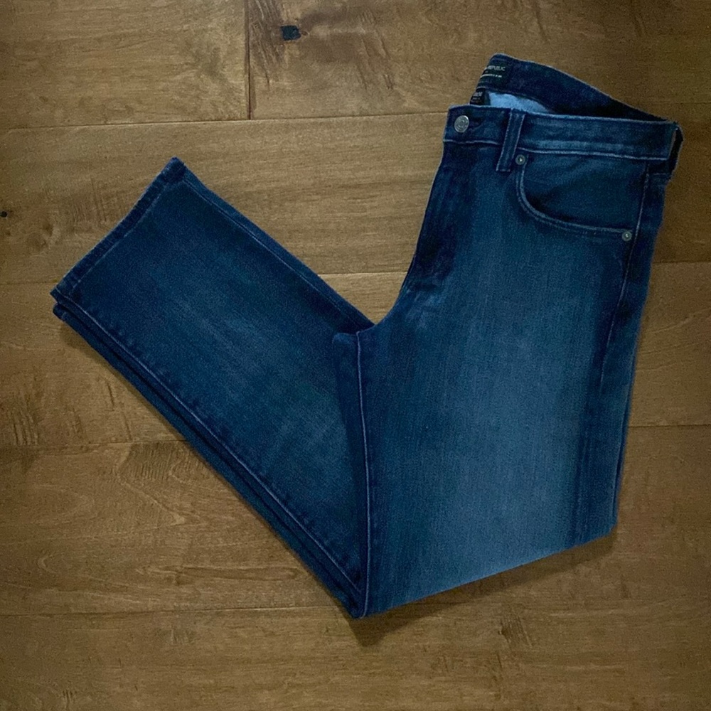 Eddie Bauer Premium Performance Men’s Jeans size 33X30.